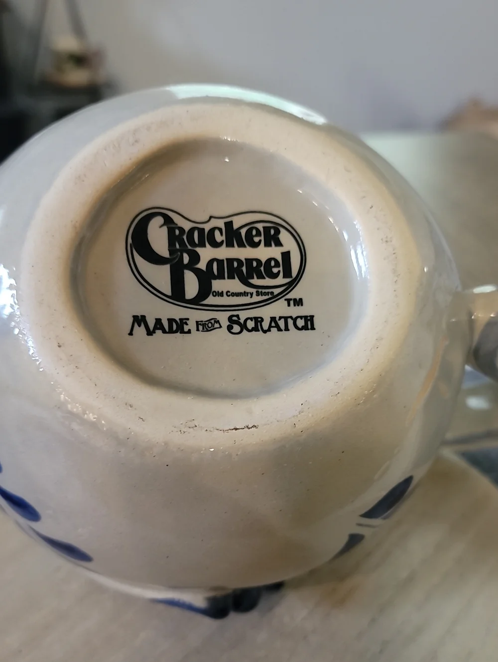 Cracker Barrel Stoneware Hen/Chicken Tea Pot/Pitcher